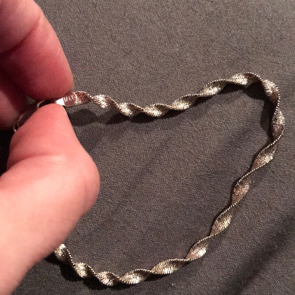 Brand New 9.25 Italian Twist Bracelet